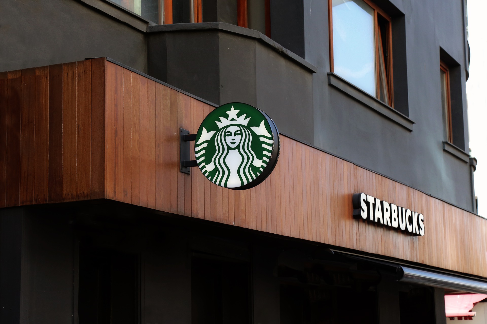 Starbucks Ready to Enter the Metaverse According to the CEO