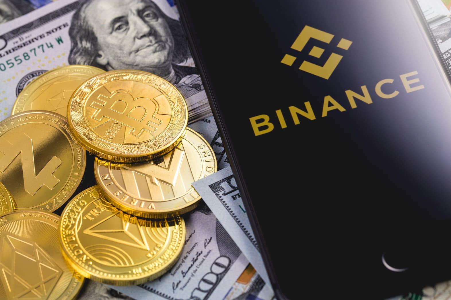 Dutch Central Bank fined Binance for 3.3 million euros